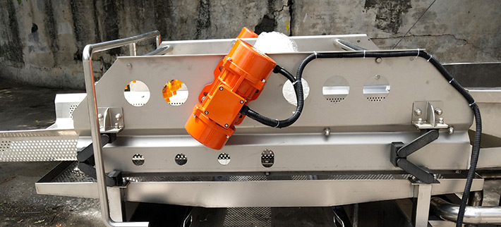 振動電機安裝在兩側(cè)和頂部的功效是什么 振動電機安裝在兩側(cè)和頂部的功效是什么